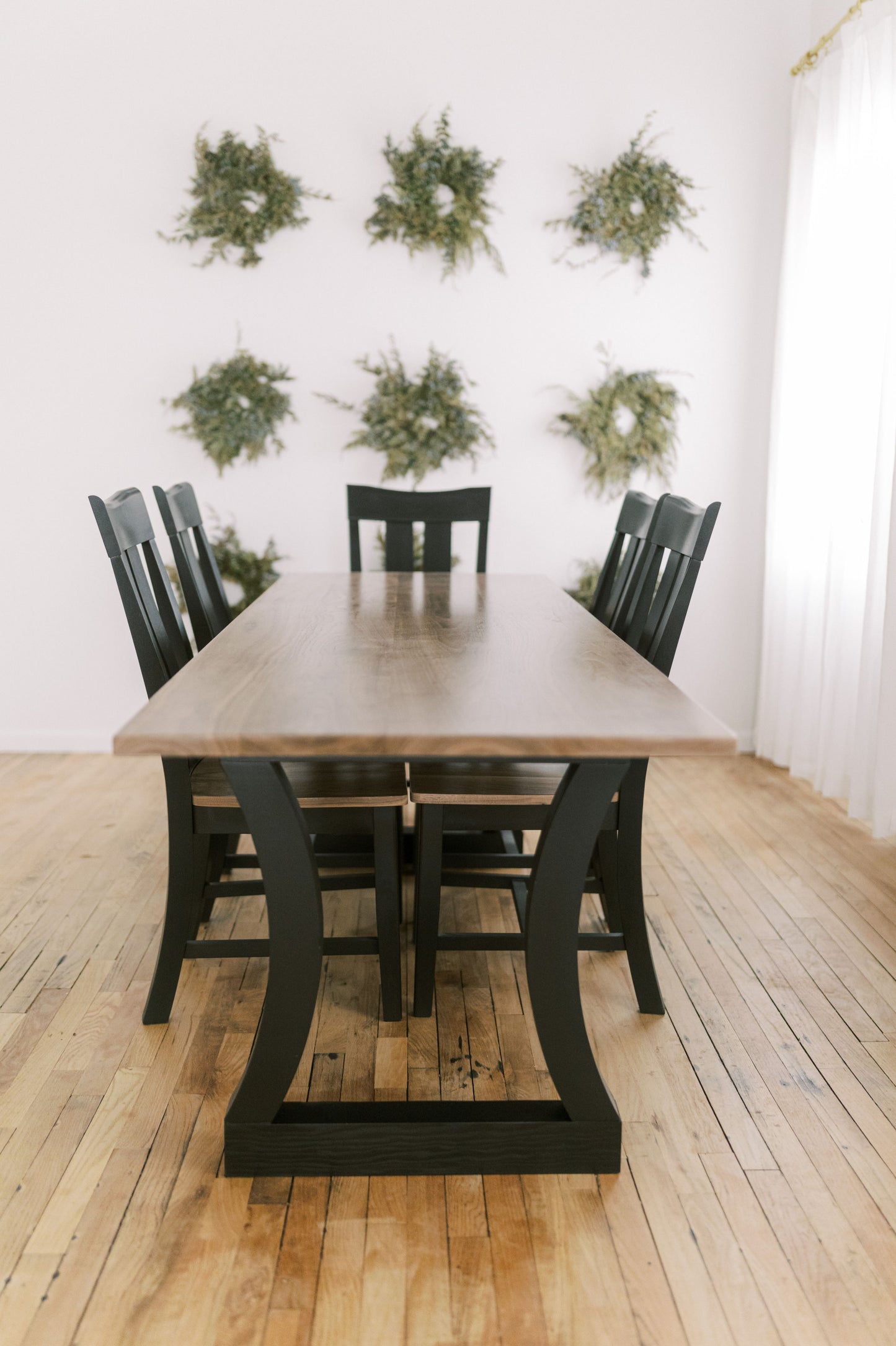 Arlo Dining Table