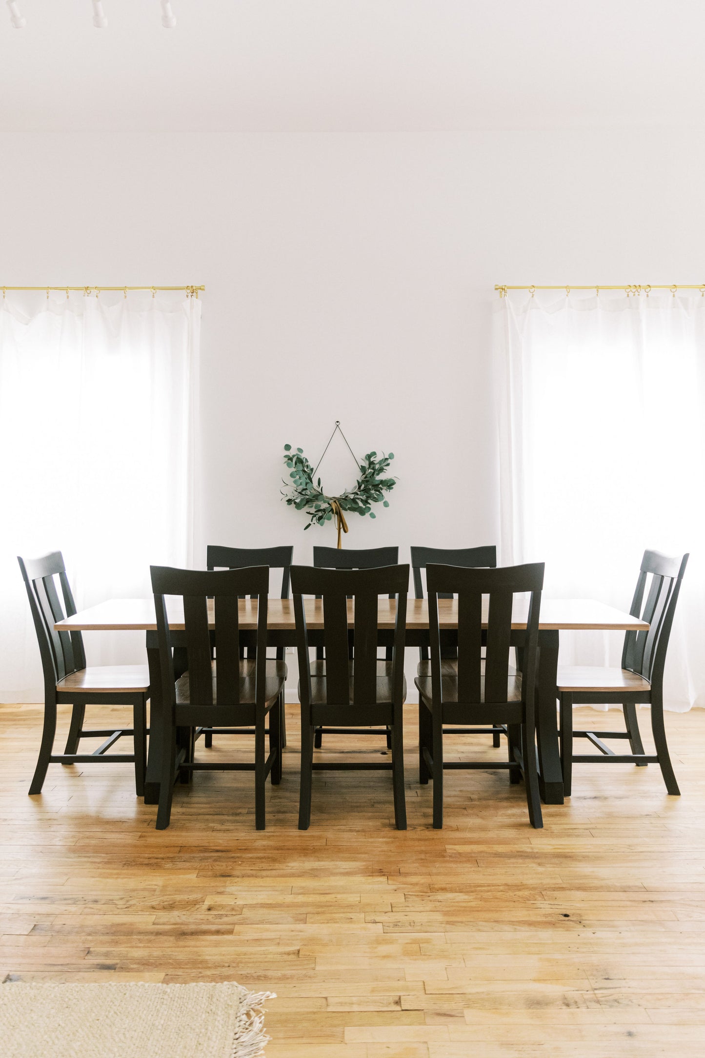 Arlo Dining Table