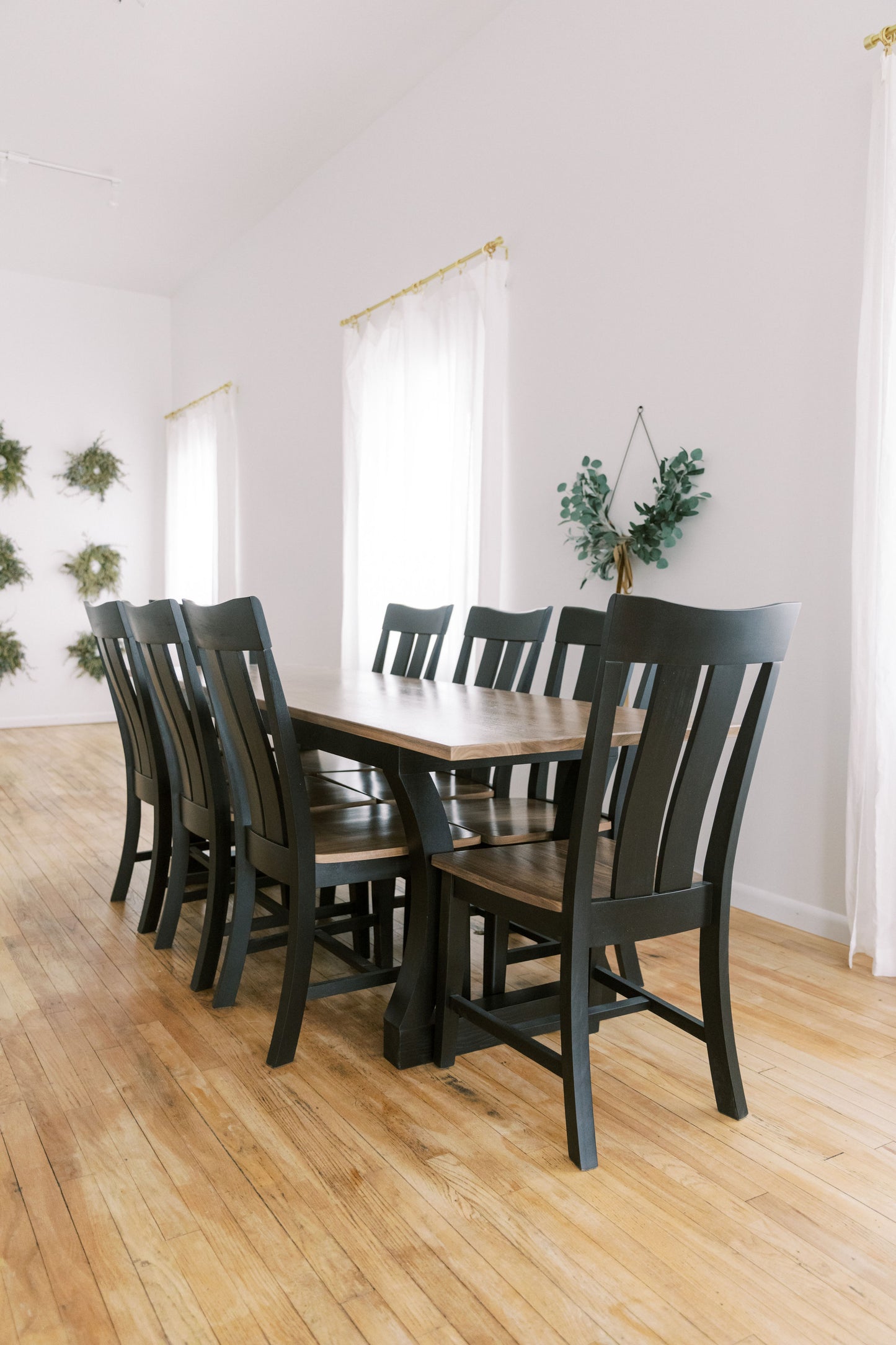 Arlo Dining Table