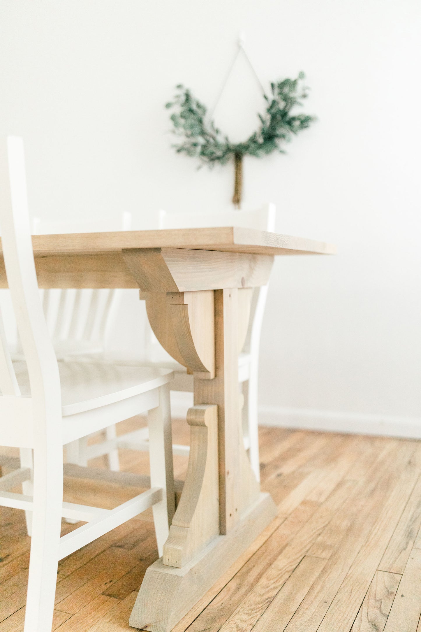 Lenna Dining Table