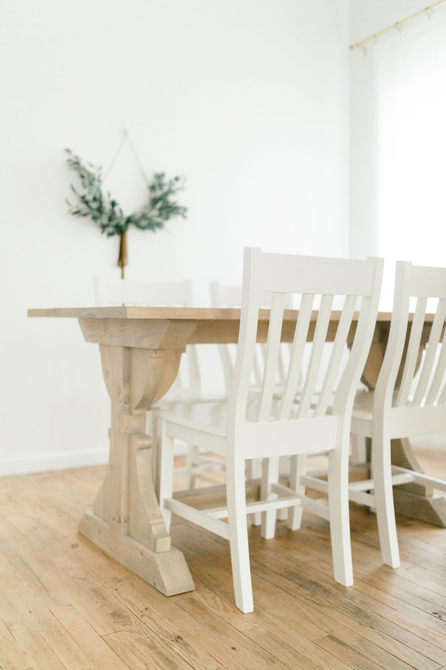Lenna Dining Table