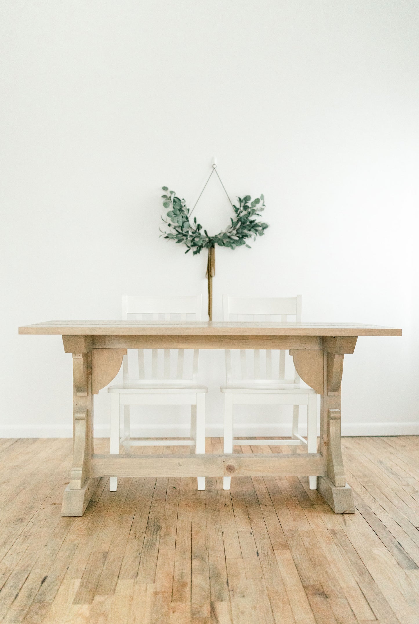 Lenna Dining Table