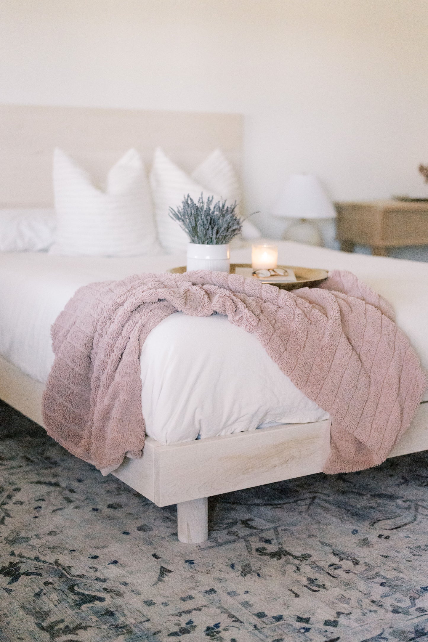 Lane Platform Bed