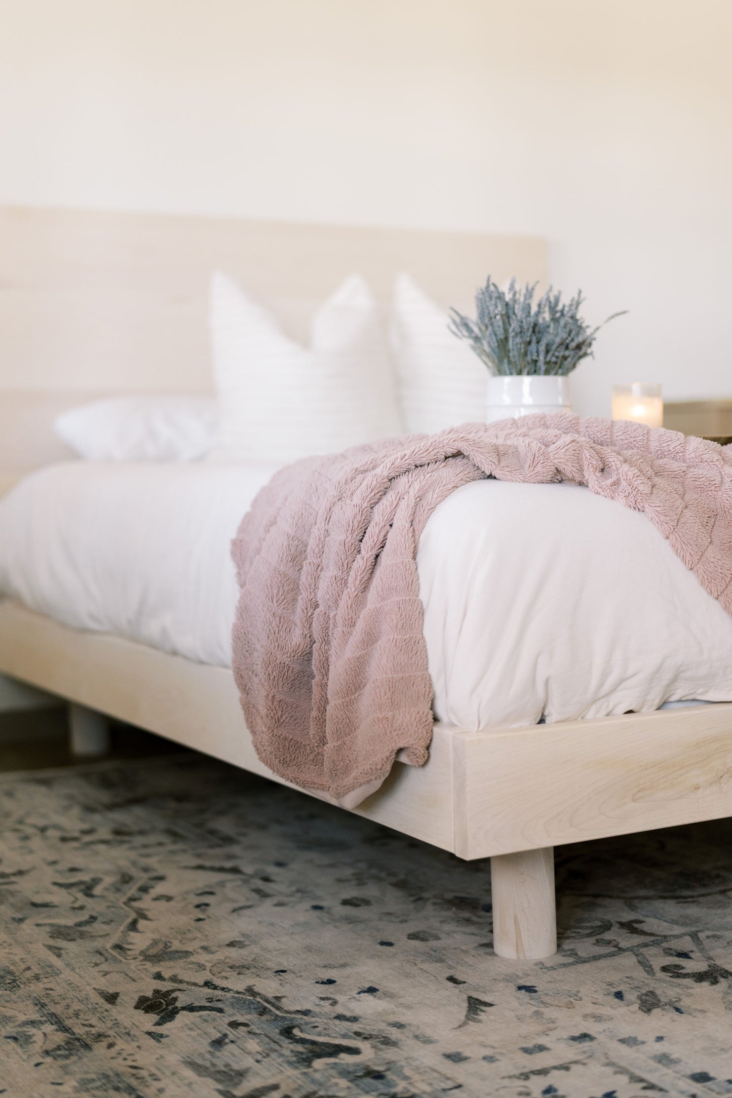 Lane Platform Bed
