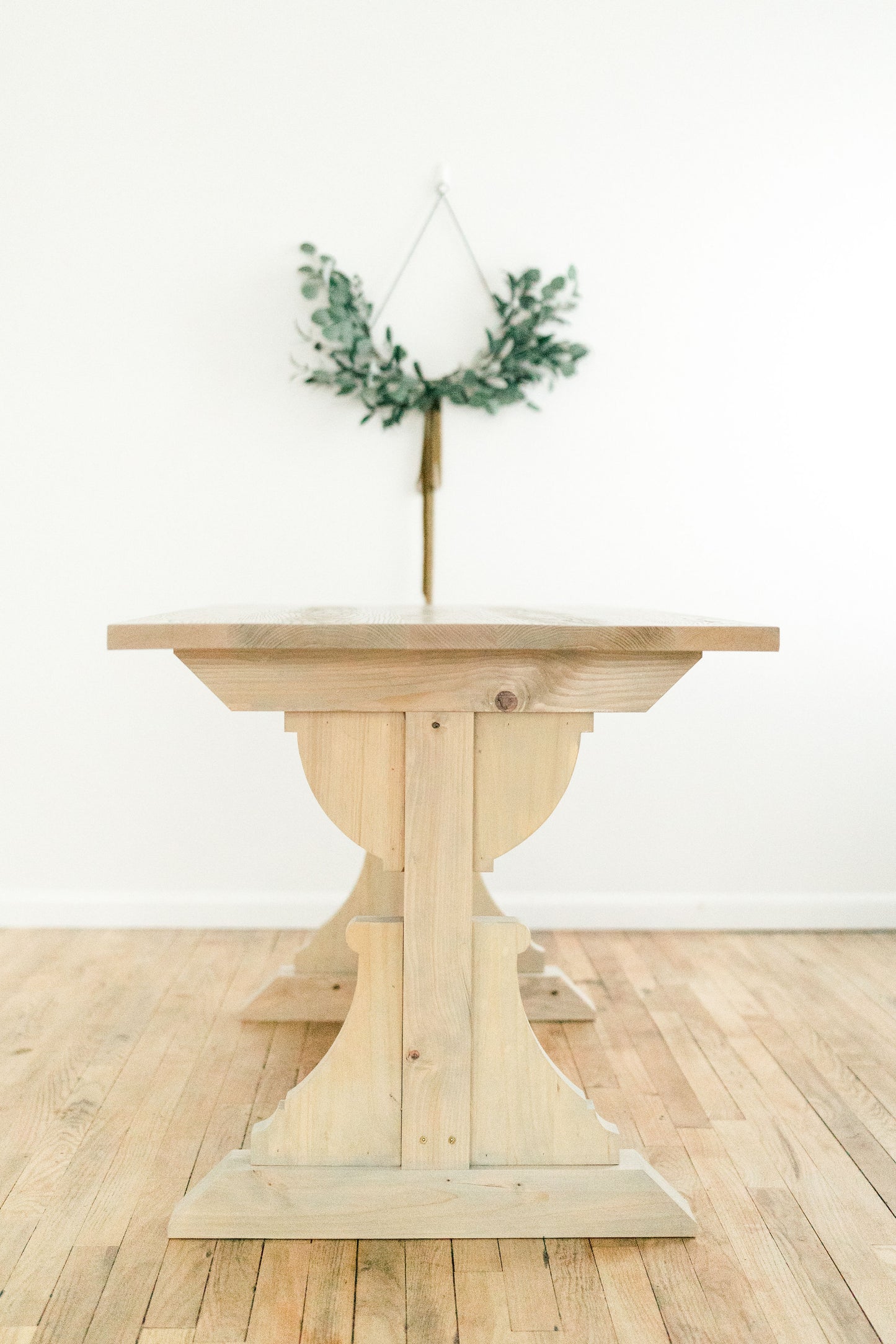 Lenna Dining Table