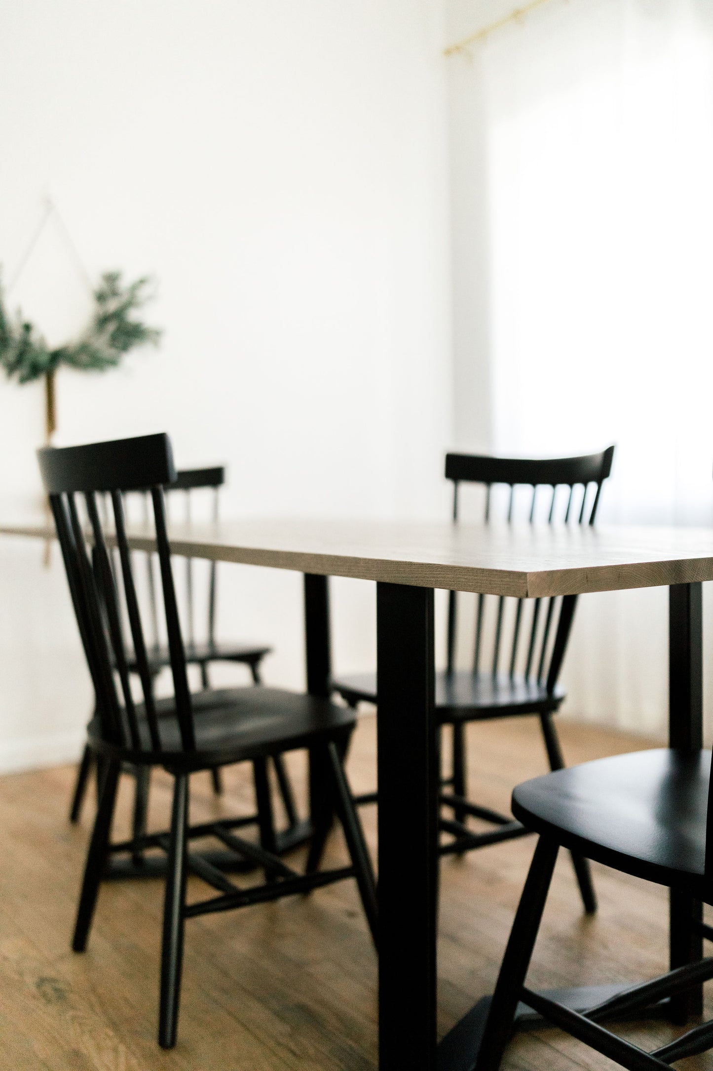 Elliston Dining Table