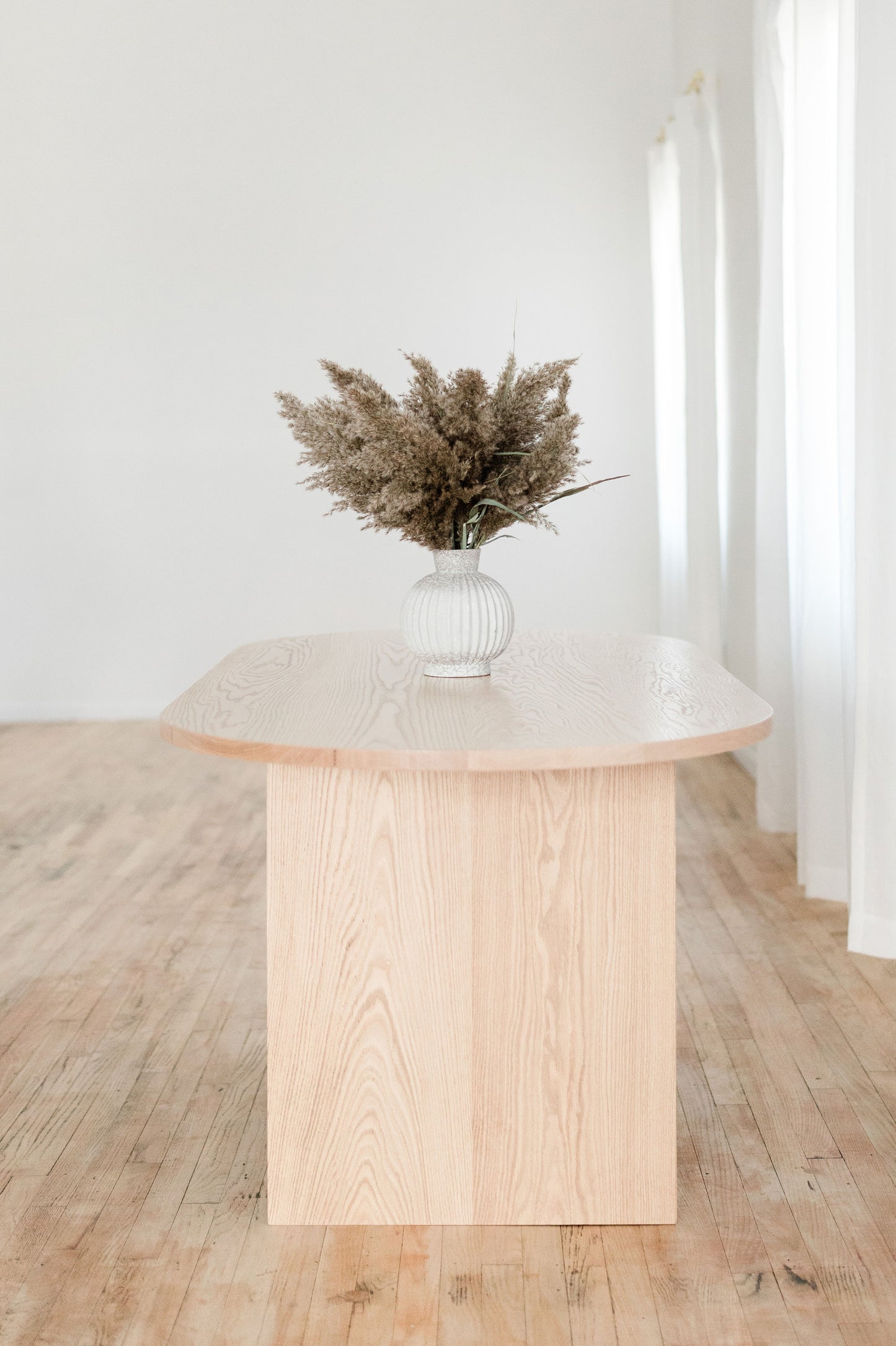 James Dining Table