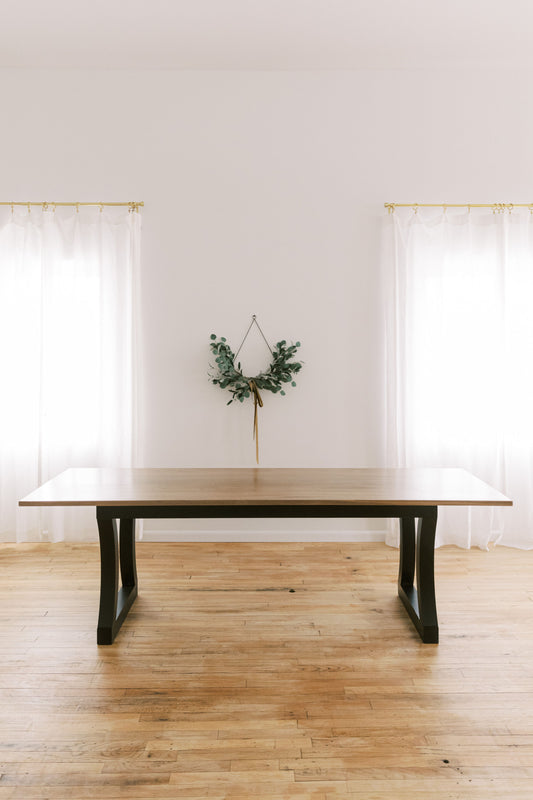 Arlo Dining Table
